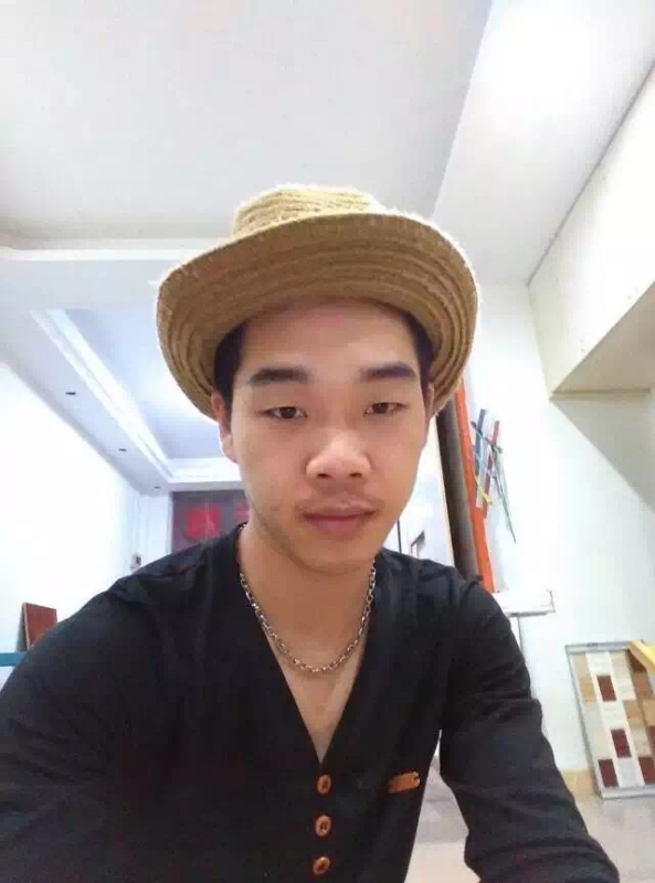 相知相伴的第一张照片--汕尾蓝颜知己交友网